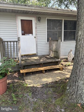 318 LAUREL BLVD, Lanoka Harbor, NJ 08734