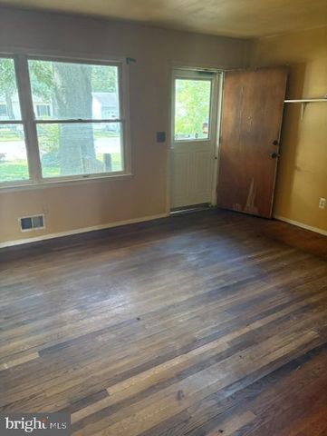 318 LAUREL BLVD, Lanoka Harbor, NJ 08734