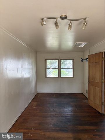 318 LAUREL BLVD, Lanoka Harbor, NJ 08734
