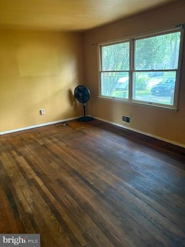 318 LAUREL BLVD, Lanoka Harbor, NJ 08734