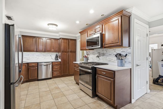 2623 West Street, River Grove, IL 60171