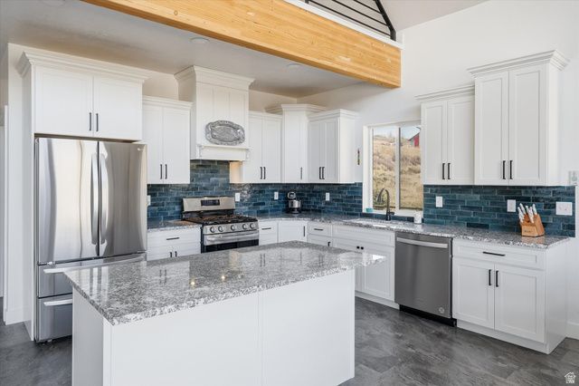 1610 N MACKINAW WAY, Garden City, UT 84028