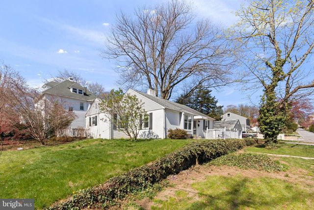 1001 PRIMOS AVE, Secane, PA 19018