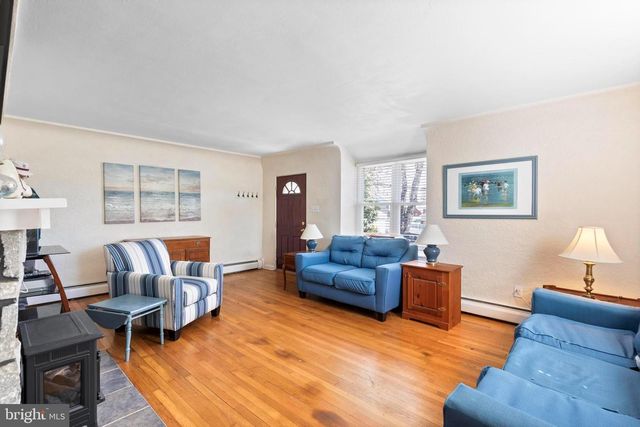 1001 PRIMOS AVE, Secane, PA 19018