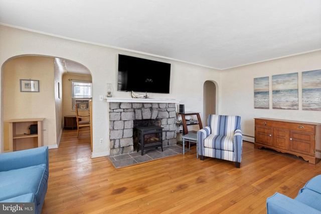 1001 PRIMOS AVE, Secane, PA 19018