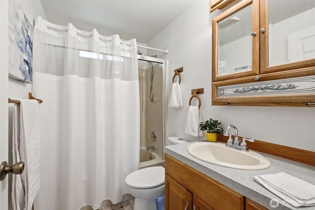 11205 4th Place S, Burien, WA 98168