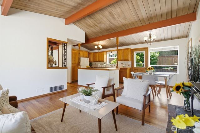 11205 4th Place S, Burien, WA 98168