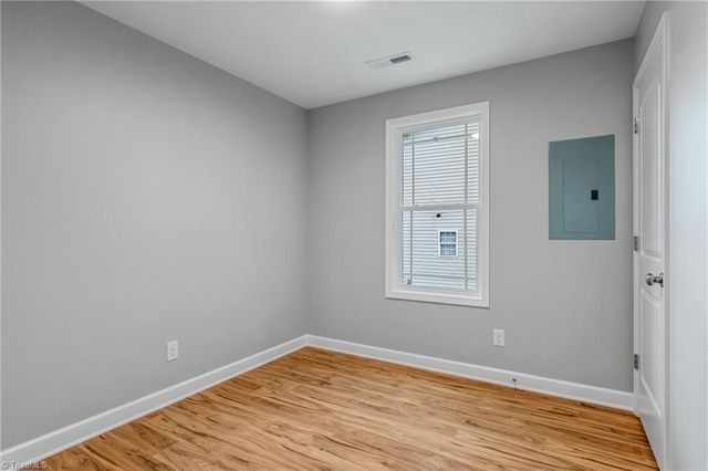 13 King Row, Thomasville, NC 27360