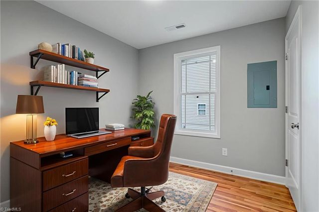 13 King Row, Thomasville, NC 27360