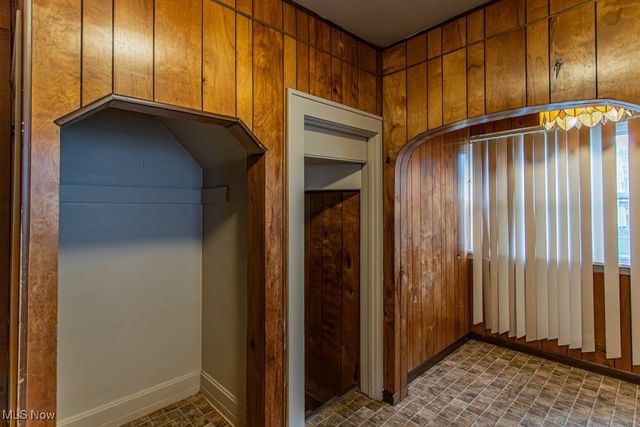 597 W Warren Avenue, Youngstown, OH 44511