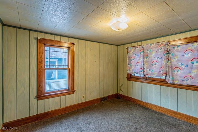 597 W Warren Avenue, Youngstown, OH 44511