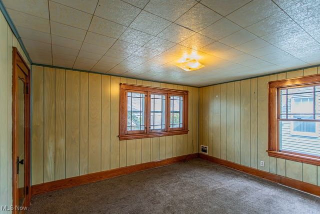 597 W Warren Avenue, Youngstown, OH 44511