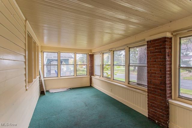 597 W Warren Avenue, Youngstown, OH 44511