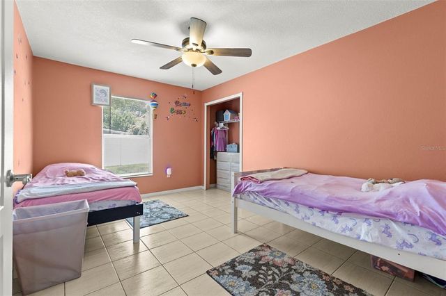 420 SANGRIA DRIVE, Valrico, FL 33594