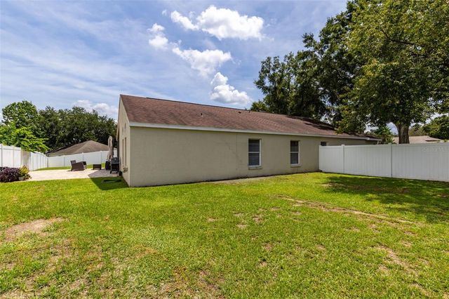 420 SANGRIA DRIVE, Valrico, FL 33594