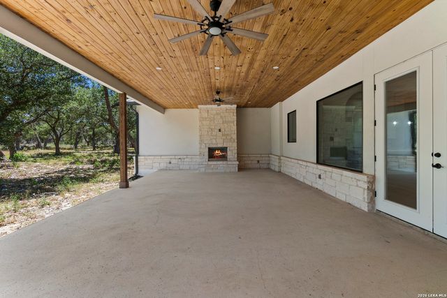 1954 Venezia, New Braunfels, TX 78132