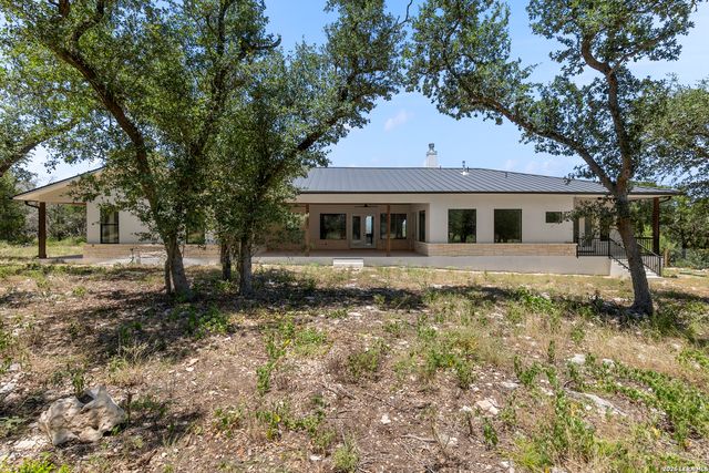 1954 Venezia, New Braunfels, TX 78132