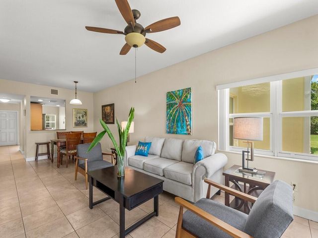 4210 Gator Trace Avenue B, Fort Pierce, FL 34982