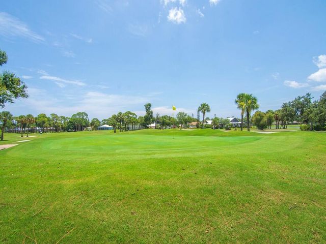 4210 Gator Trace Avenue B, Fort Pierce, FL 34982