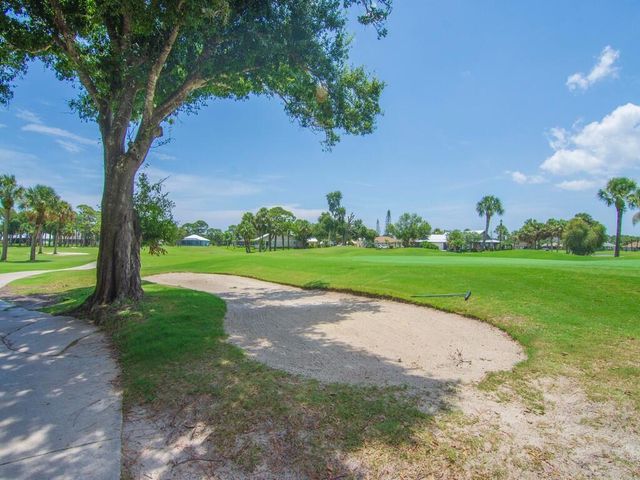 4210 Gator Trace Avenue B, Fort Pierce, FL 34982