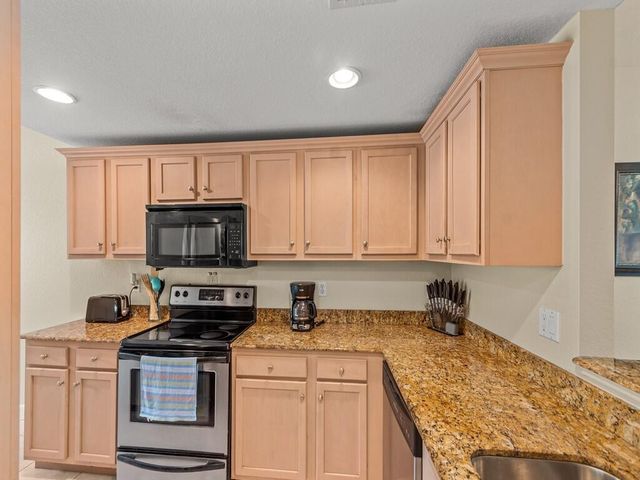 4210 Gator Trace Avenue B, Fort Pierce, FL 34982