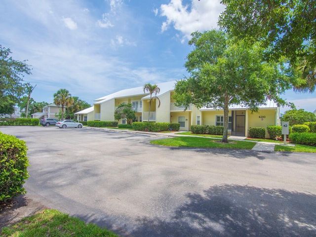 4210 Gator Trace Avenue B, Fort Pierce, FL 34982