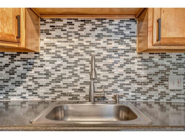 1182 N Clermont St 101, Denver, CO 80220