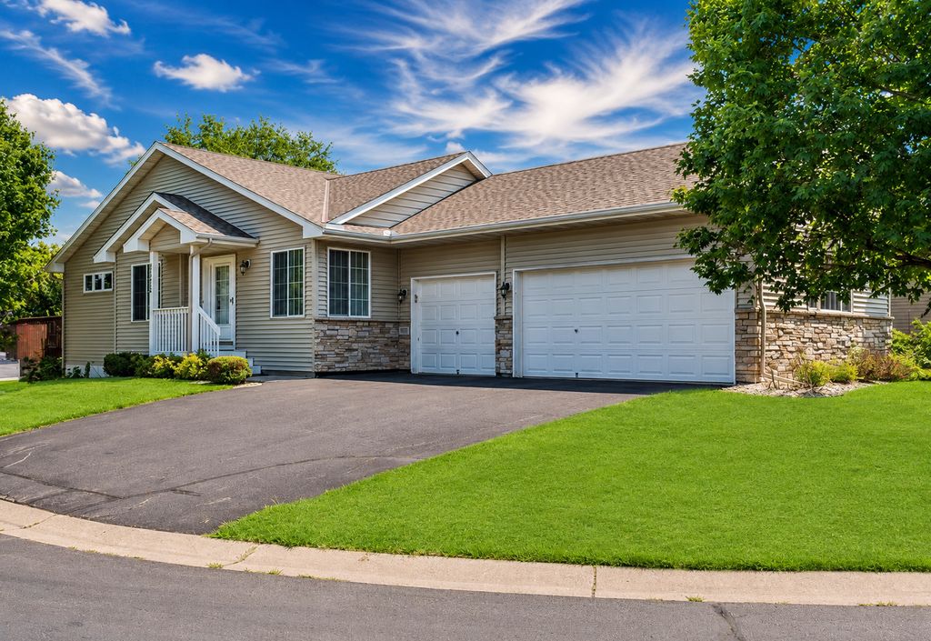 8556 Adair Circle N, Brooklyn Park, MN 55443