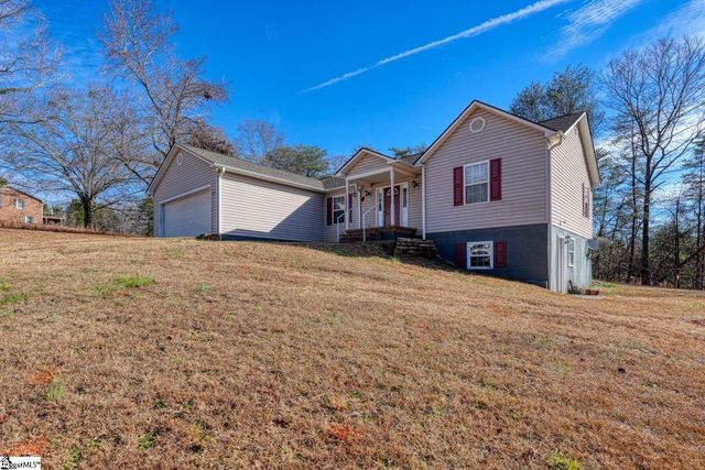 215 S Johnson Street, Landrum, SC 29356