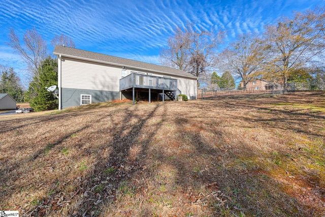 215 S Johnson Street, Landrum, SC 29356