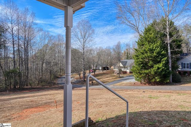 215 S Johnson Street, Landrum, SC 29356