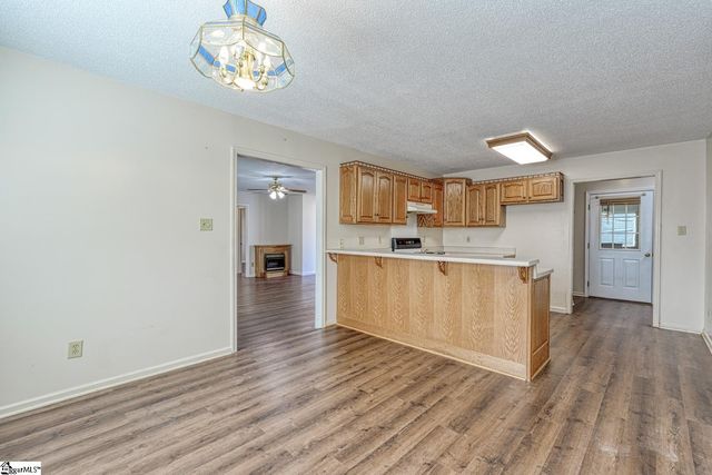 215 S Johnson Street, Landrum, SC 29356