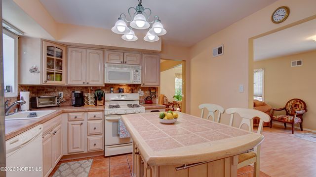 1450 Ottawa Court, Toms River, NJ 08753
