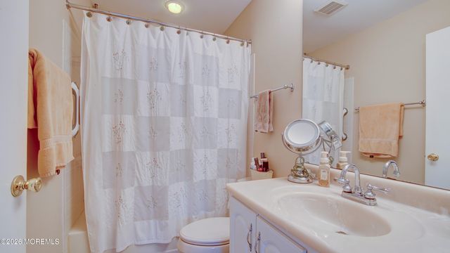1450 Ottawa Court, Toms River, NJ 08753