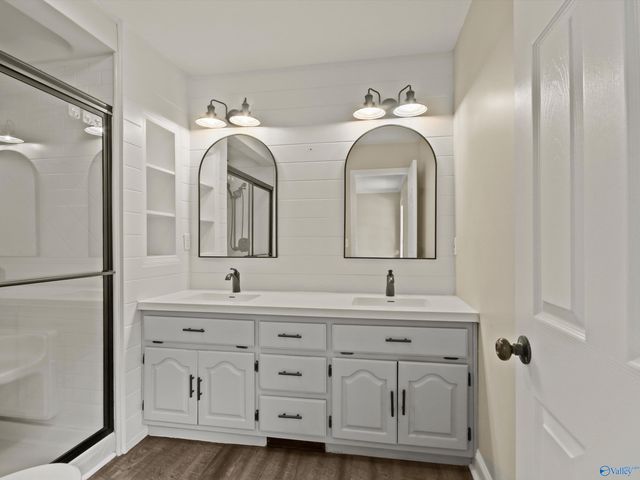 15431 Line Road, Athens, AL 35613