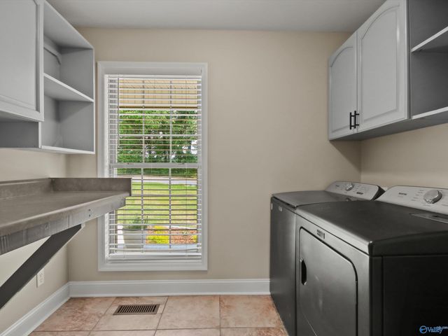 15431 Line Road, Athens, AL 35613