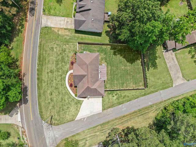 15431 Line Road, Athens, AL 35613