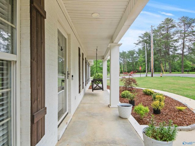 15431 Line Road, Athens, AL 35613