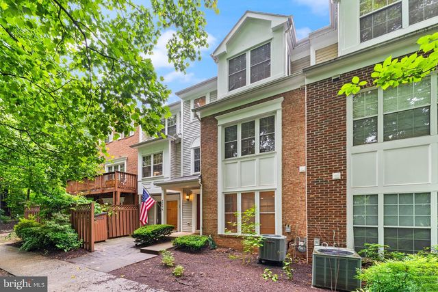 4339 RUNABOUT LN #178, Fairfax, VA 22030