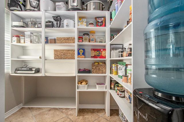 12421 Roy Road CR105, Brookside, TX 77581