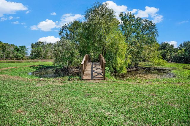 12421 Roy Road CR105, Brookside, TX 77581