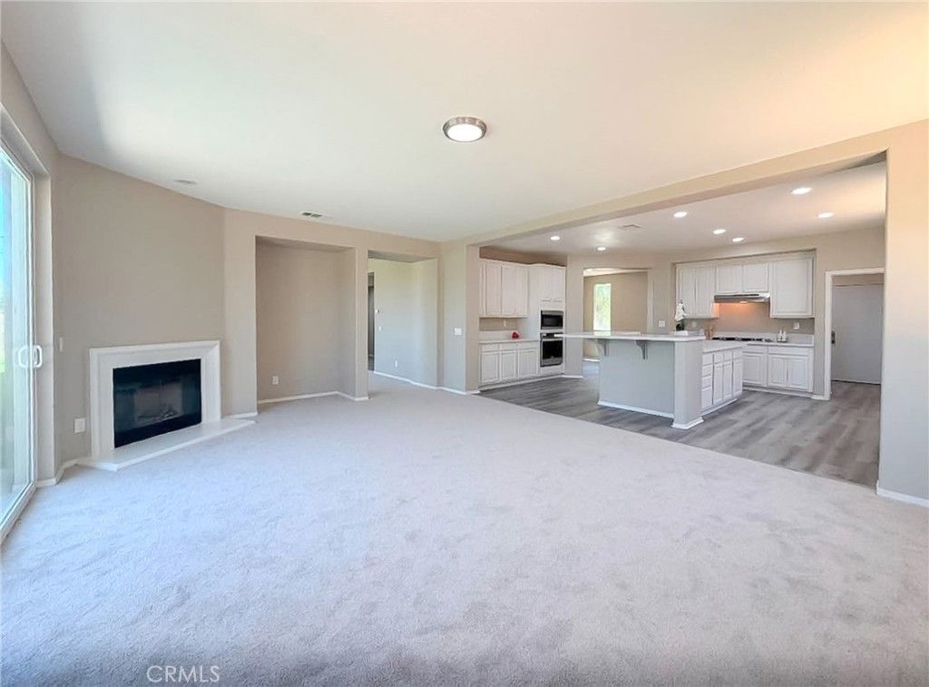 Image 10 of property listing at 6727 Miramar Lane, Palmdale, CA 93551