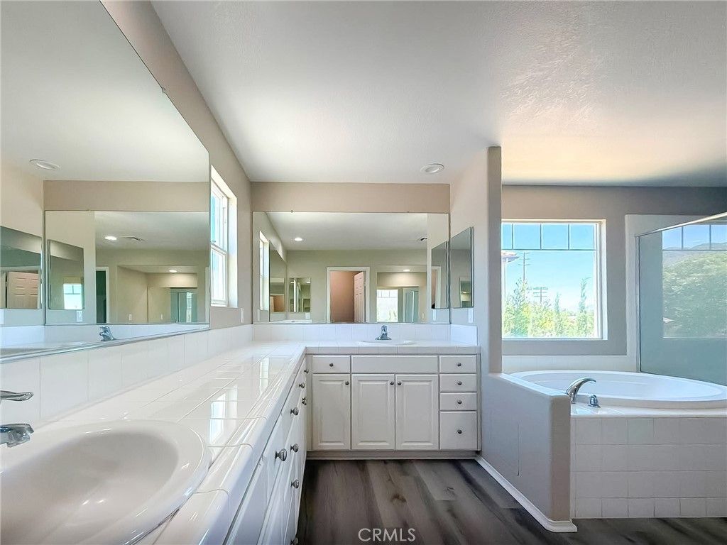 Image 20 of property listing at 6727 Miramar Lane, Palmdale, CA 93551