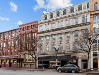 280 Essex Street 302, Lawrence, MA 01840