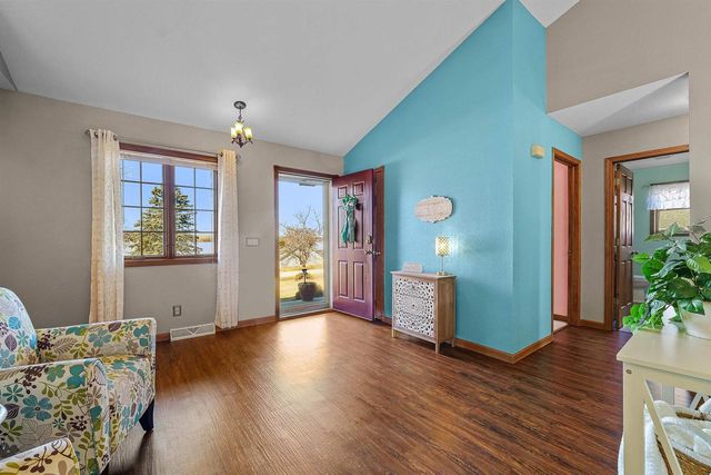 W11025 Glen Drive, Beaver Dam, WI 53916