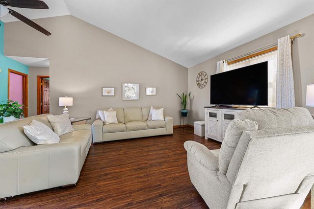 W11025 Glen Drive, Beaver Dam, WI 53916