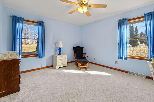 W11025 Glen Drive, Beaver Dam, WI 53916