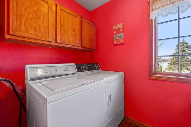 W11025 Glen Drive, Beaver Dam, WI 53916