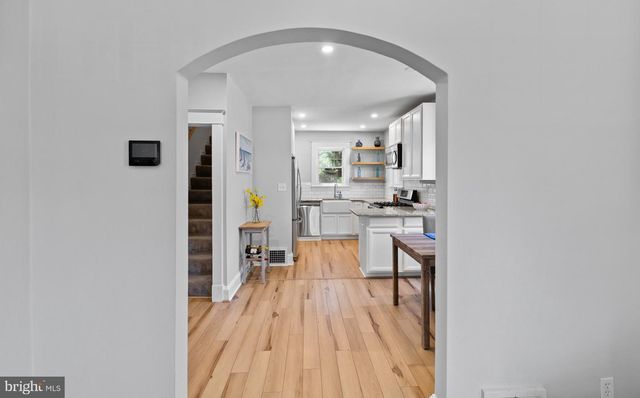 8 HIGHLAND AVE, Annapolis, MD 21403