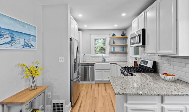 8 HIGHLAND AVE, Annapolis, MD 21403
